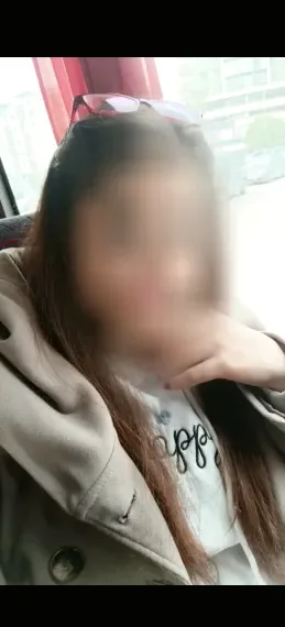 Lara, 29 años